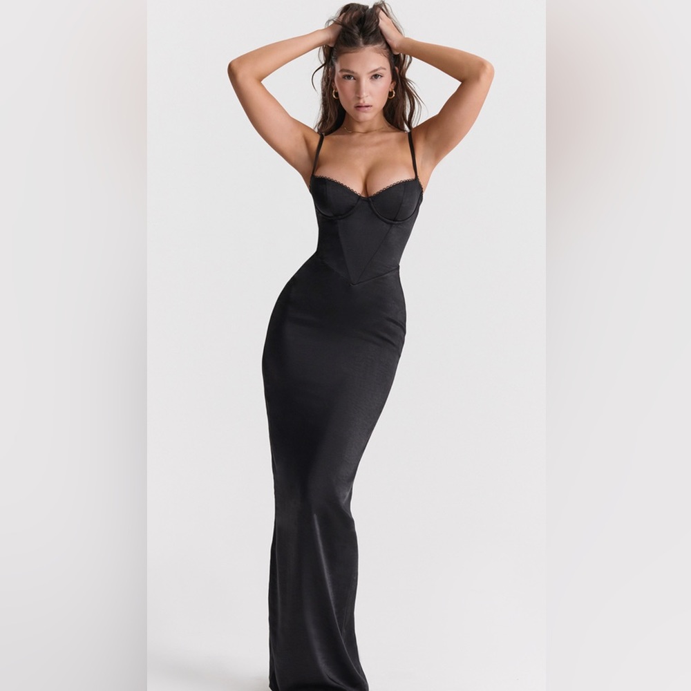 HOUSE OF CB STEFANIA BLACK CORSET MAXI DRESS